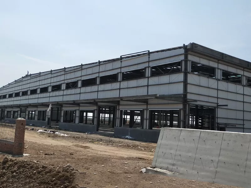 Depozit durabil cu structură de oțel