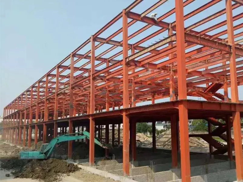 Construcție de depozite cu cadru de oțel ecologic